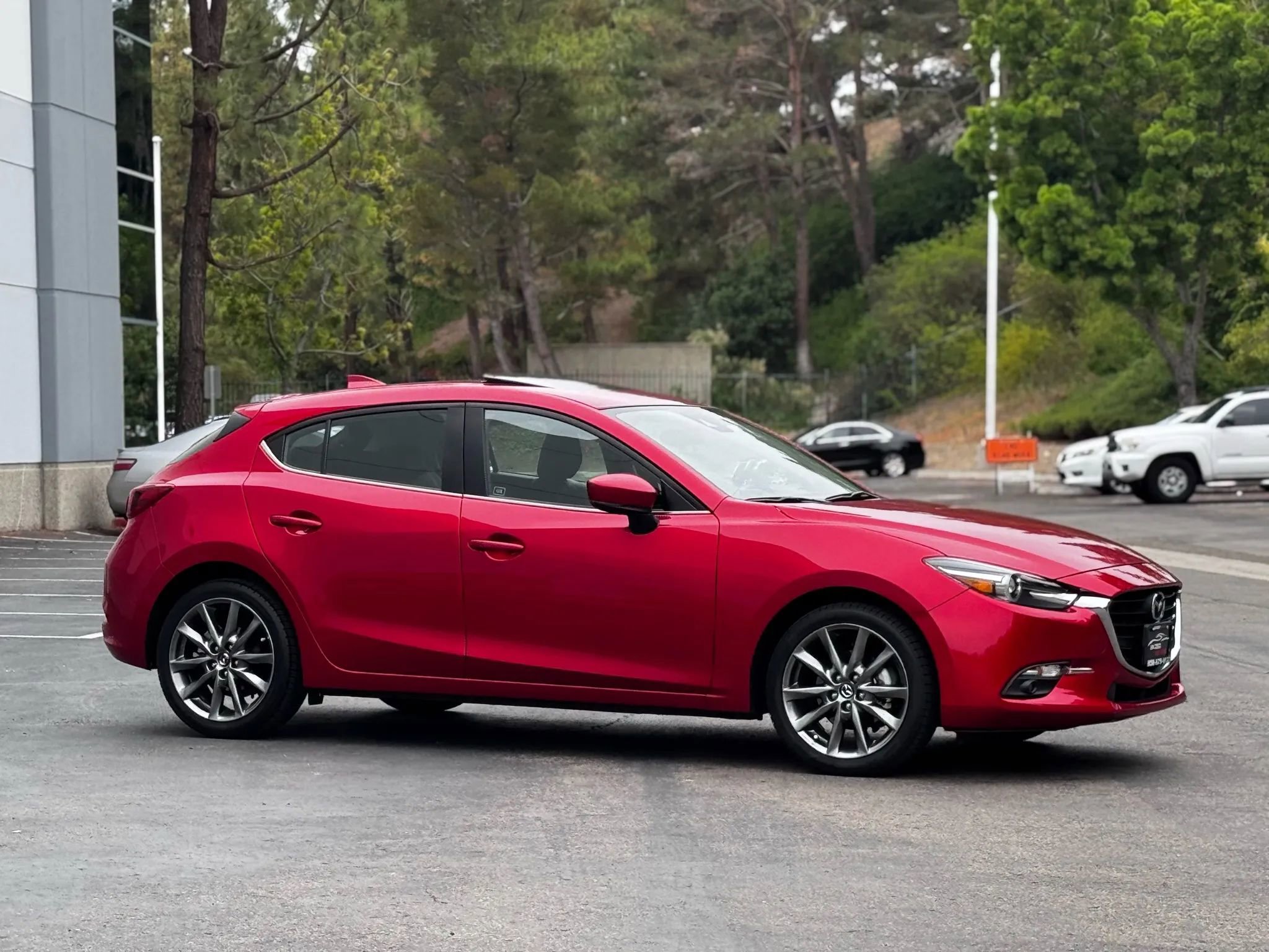 Used 2018 MAZDA MAZDA3 Grand Touring image 15