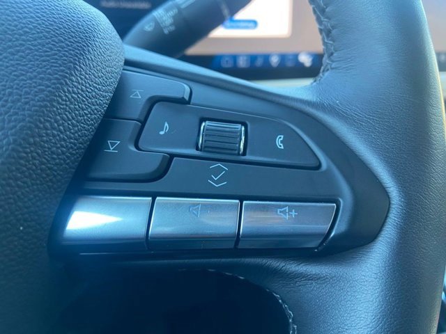 Certified 2025 Cadillac XT4 Premium Luxury image 25