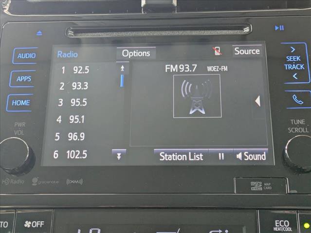 Used 2016 Toyota Prius Four Touring image 12