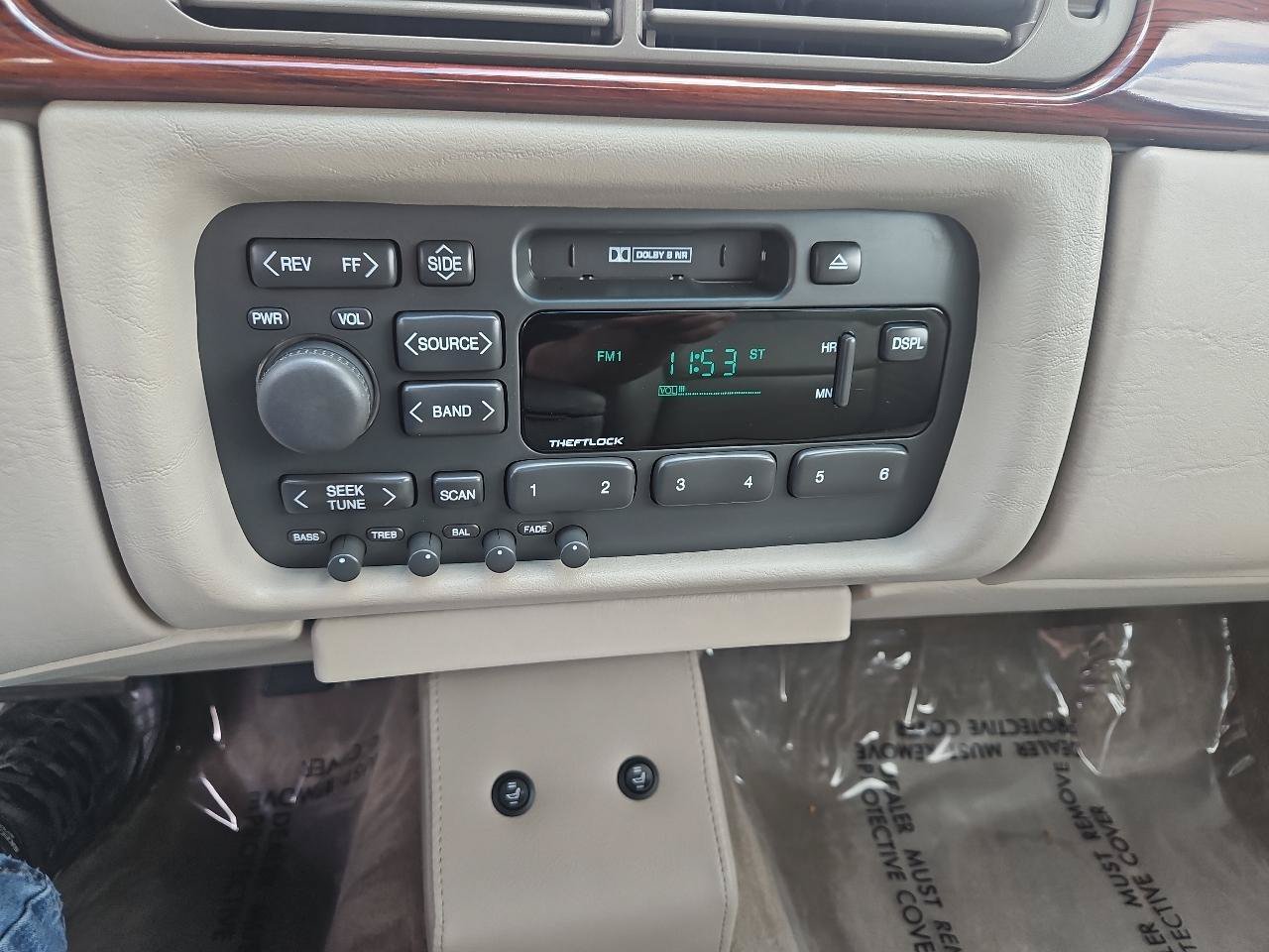 Used 1998 Cadillac De Ville FWD image 25