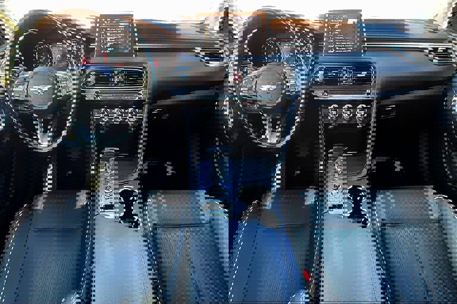 Used 2019 Genesis G70 2.0T Advanced w/ Elite Package image 14