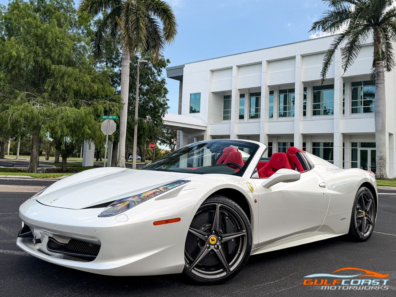 Used 2014 Ferrari 458 Spider RWD image 10