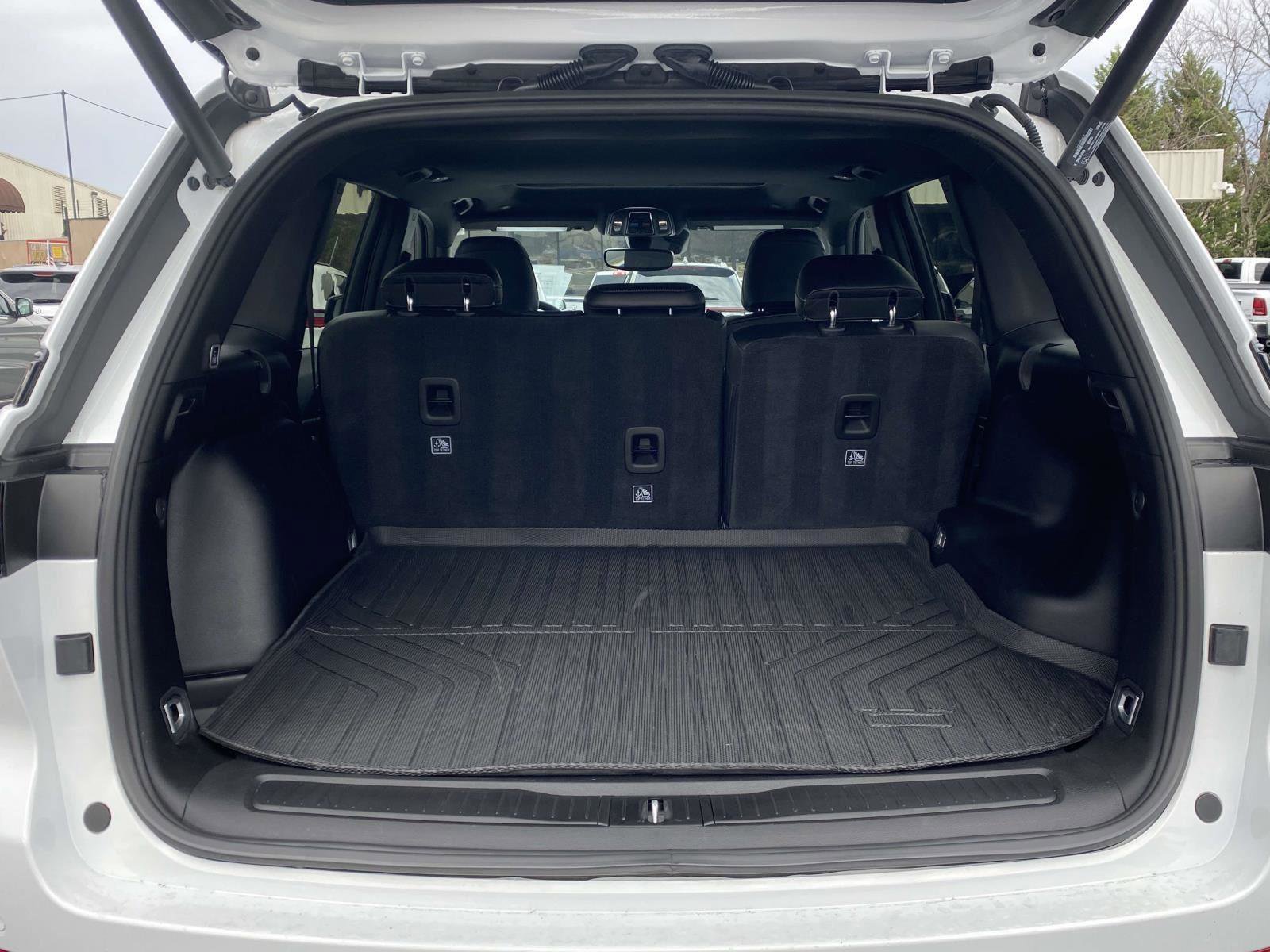 Certified 2024 Jeep Grand Cherokee Altitude image 40