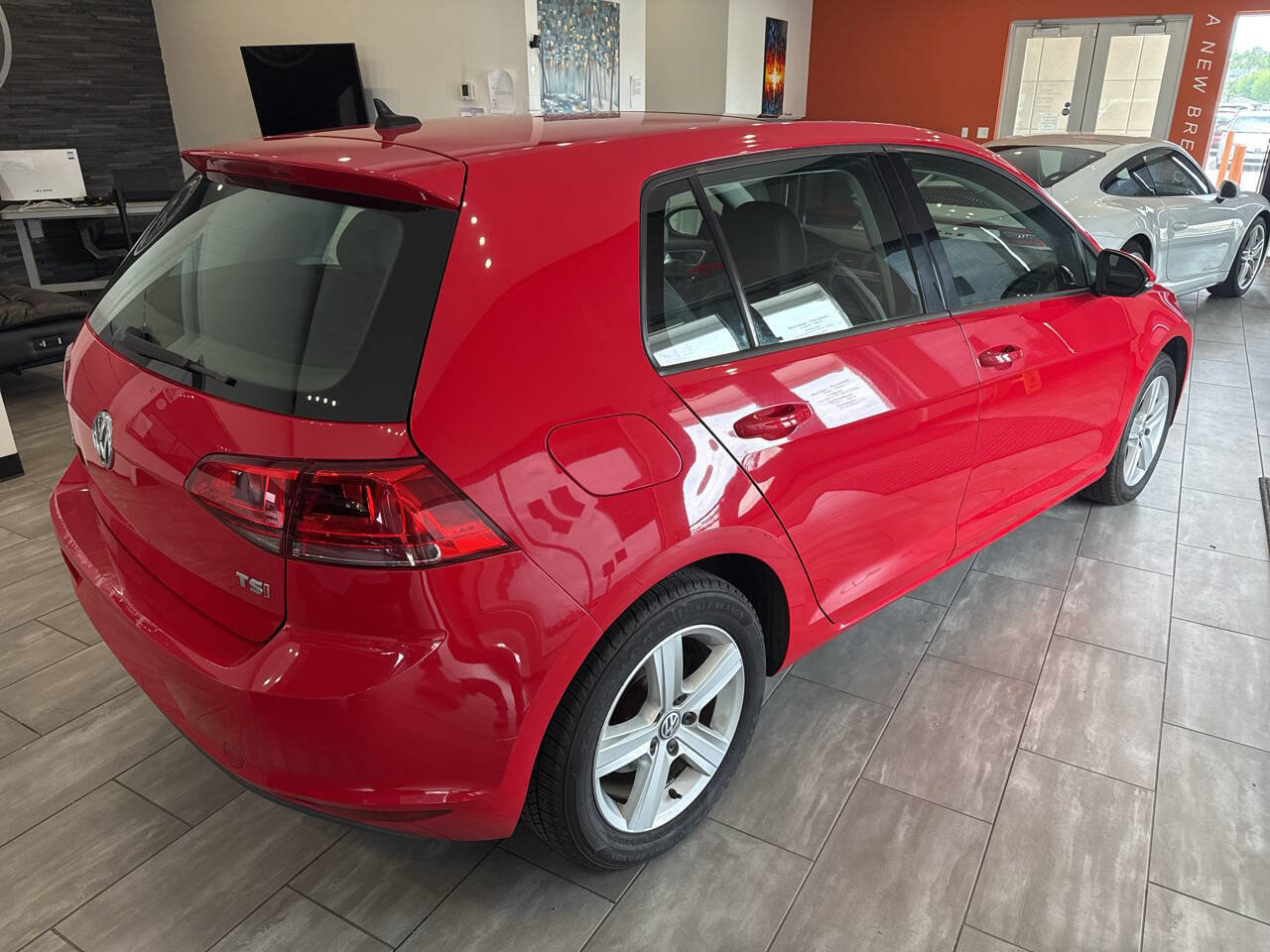 Used 2017 Volkswagen Golf Wolfsburg Edition FWD image 7