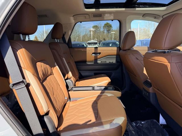 New 2026 Nissan Pathfinder Platinum image 11