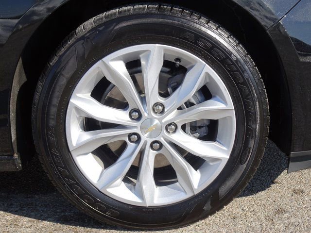 Certified 2023 Chevrolet Malibu LT w/ Driver Confidence Package image 25