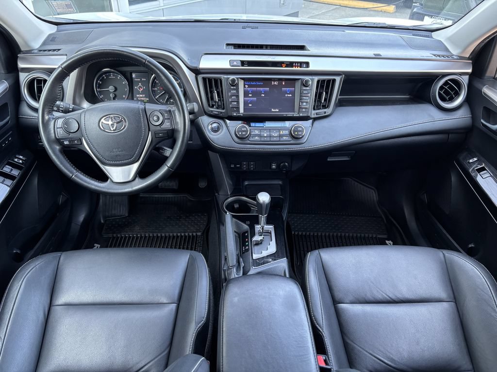 Used 2018 Toyota RAV4 Limited w/ Advanced Technology Package FWD image 20
