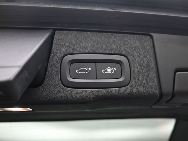 Used 2022 Volvo XC60 B6 Inscription w/ Advanced Package image 34