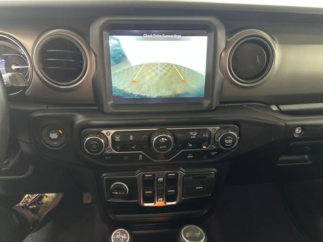 Used 2023 Jeep Wrangler Unlimited w/ Cold Weather Group image 22