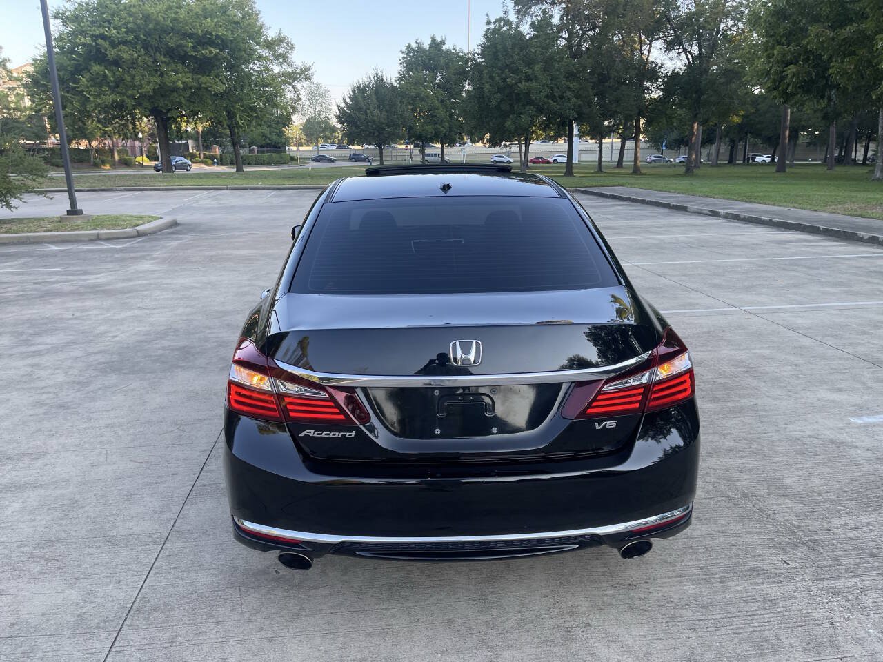 Used 2016 Honda Accord EX-L image 6