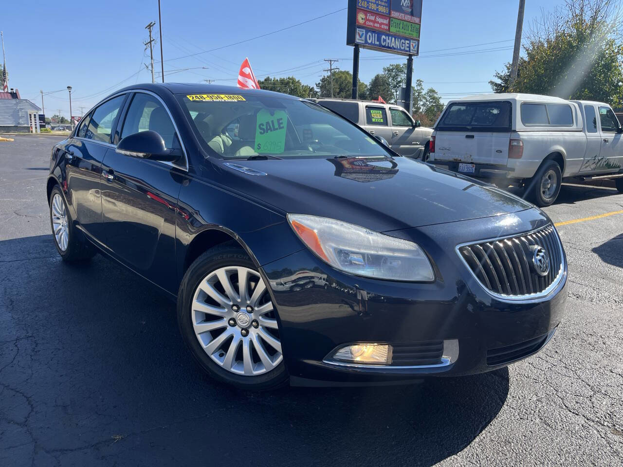 Used 2013 Buick Regal Premium image 2