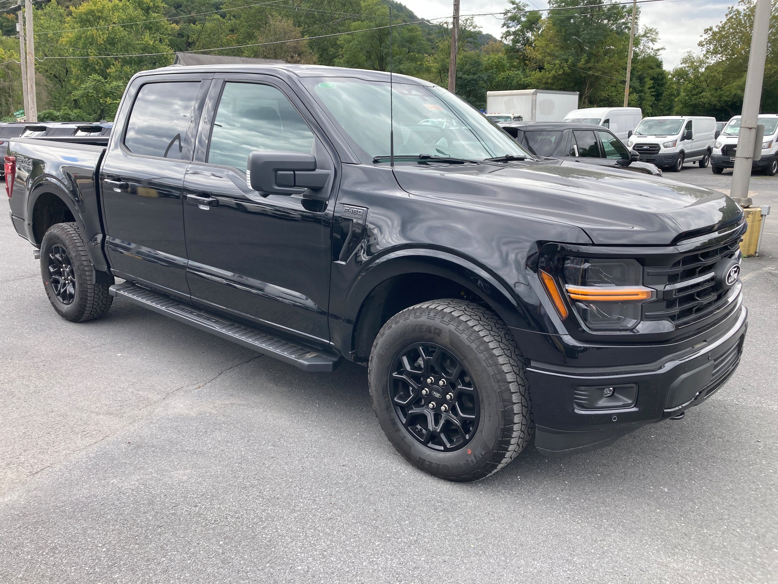 New 2026 Ford F150 XLT w/ Equipment Group 302A MID AWD/4WD image 4