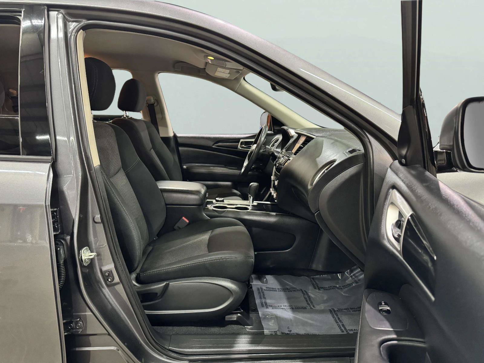 Used 2019 Nissan Pathfinder SV AWD/4WD image 56