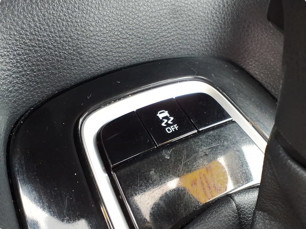 Used 2025 Toyota Corolla LE FWD image 20