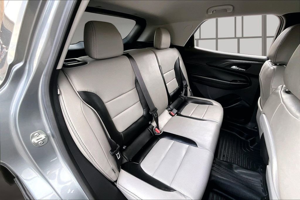 Used 2024 Chevrolet TrailBlazer LT w/ LT Cold Weather Package FWD image 24