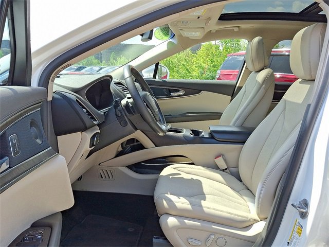 Used 2020 Lincoln Nautilus Reserve w/ Cargo Utility Package AWD/4WD image 13