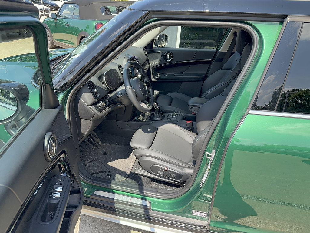 Used 2024 MINI Cooper Countryman S w/ Premium Package AWD/4WD image 5