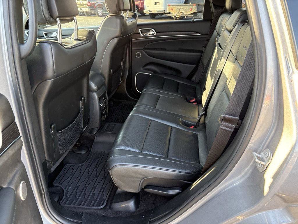 Used 2018 Jeep Grand Cherokee Summit image 17