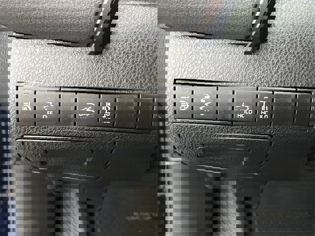 Used 2022 Toyota Camry XSE image 26