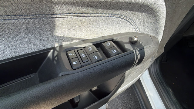 Used 2025 Jeep Compass Latitude AWD/4WD image 20