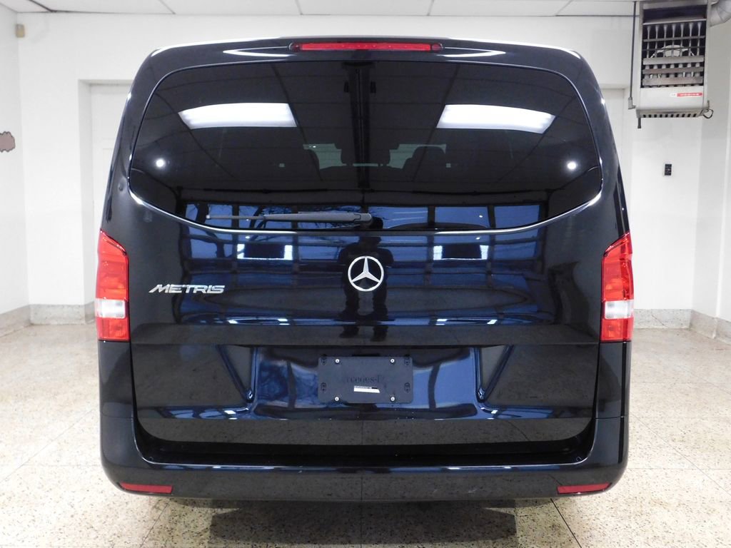 Used 2019 Mercedes-Benz Metris Passenger image 5
