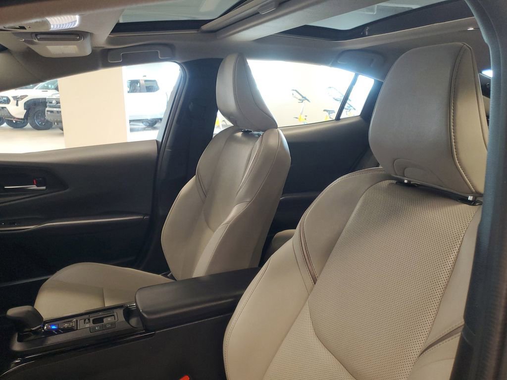 Used 2023 Toyota Prius Limited image 17