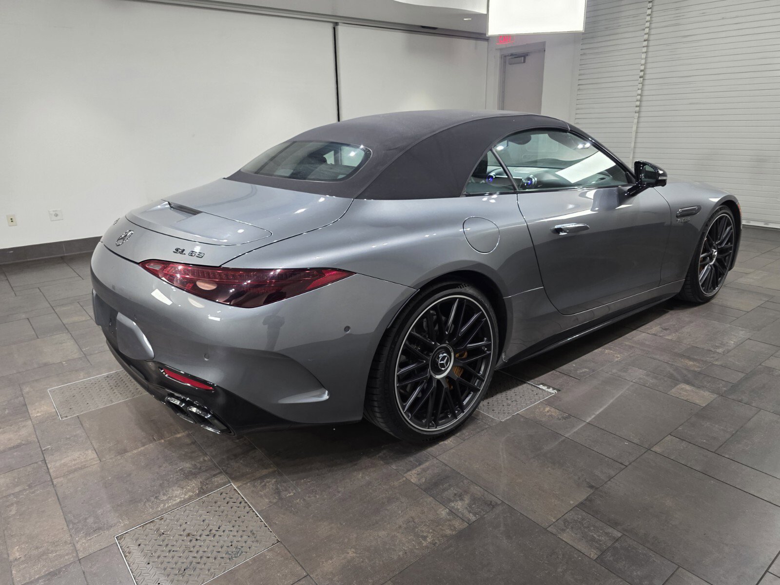 Used 2022 Mercedes-Benz SL 63 AMG 4MATIC image 23