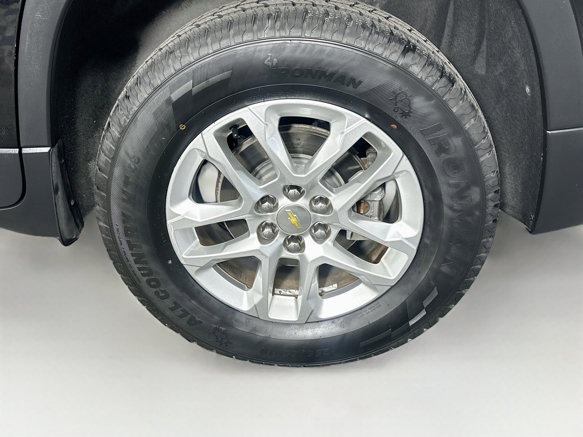 Used 2019 Chevrolet Traverse LT FWD image 11
