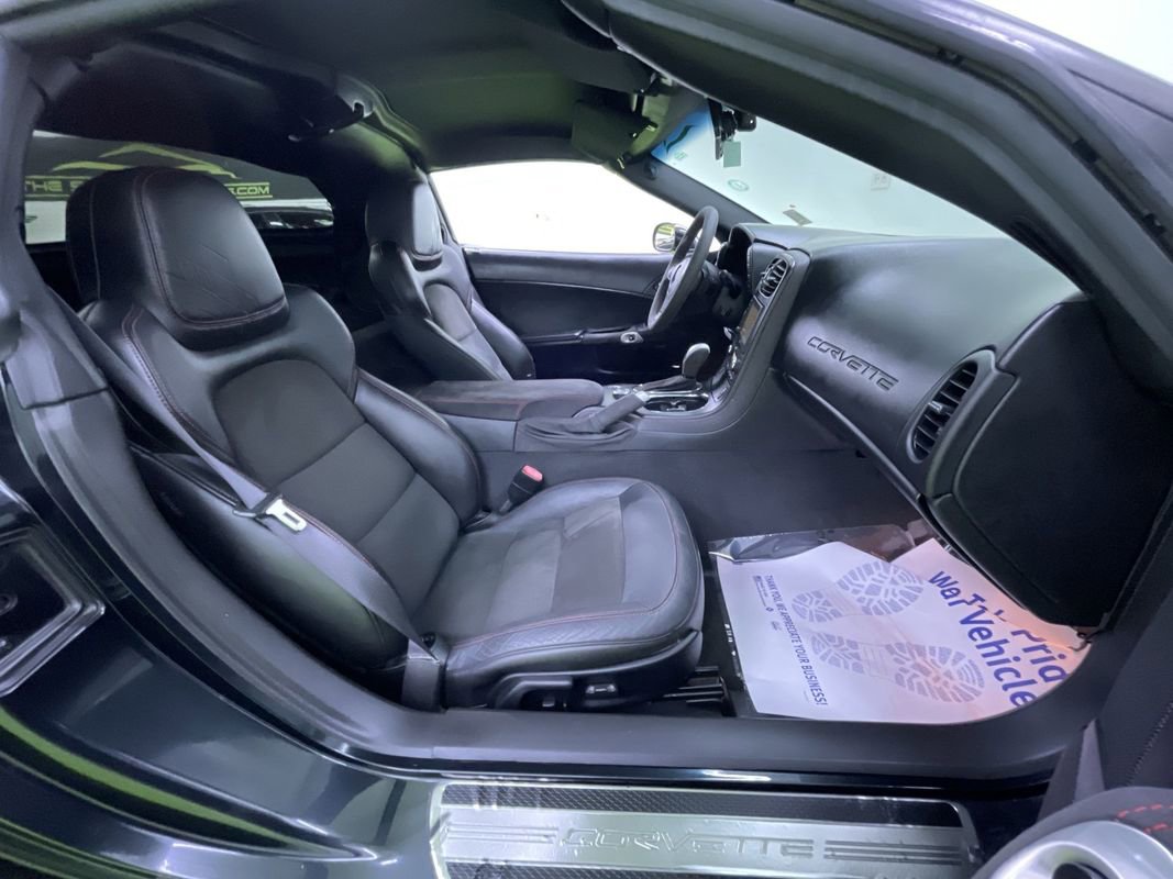 Used 2012 Chevrolet Corvette Coupe w/ 3LT Preferred Equipment Group image 27