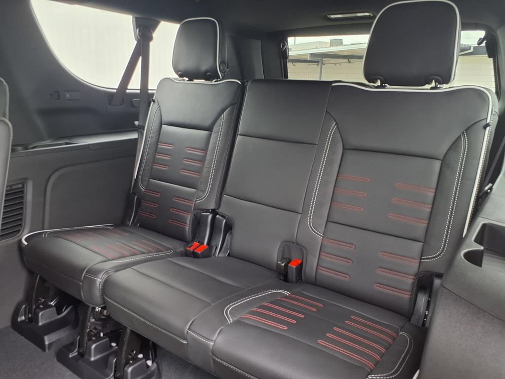 New 2026 GMC Yukon XL AT4 Ultimate AWD/4WD image 8