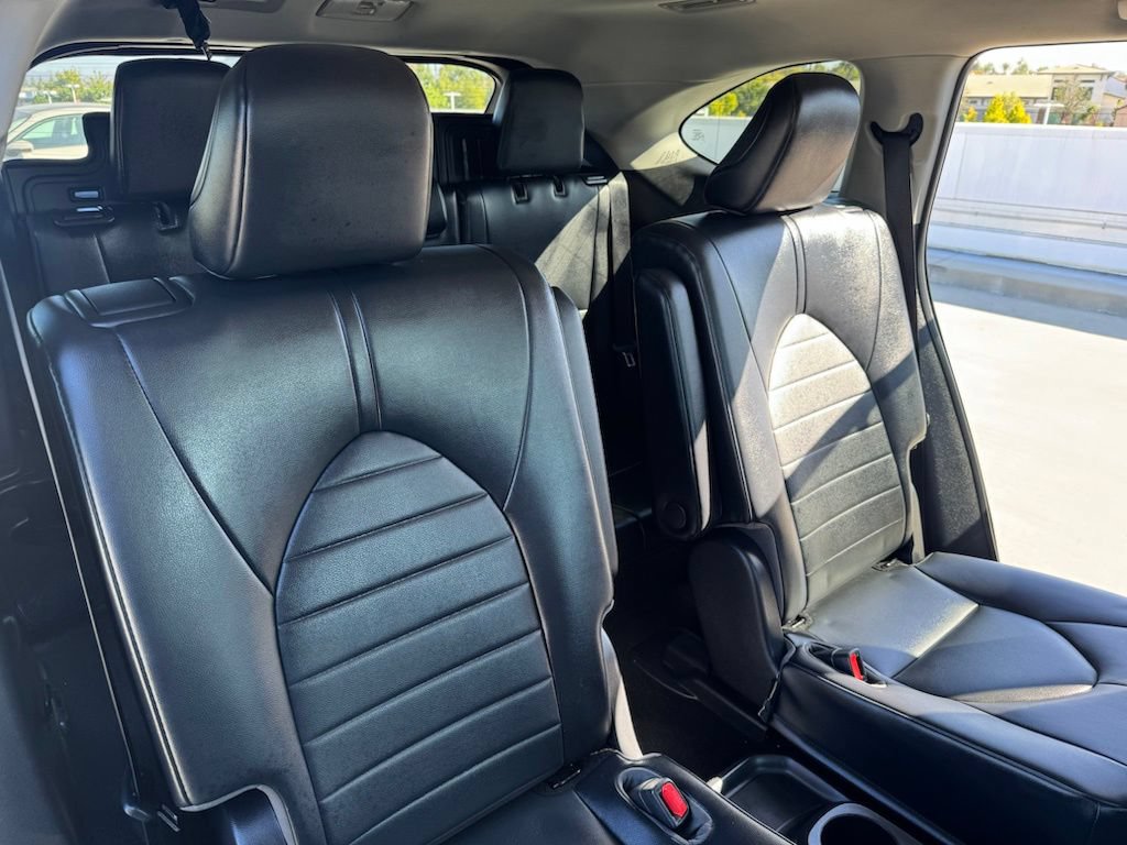 Used 2022 Toyota Highlander XLE FWD image 21