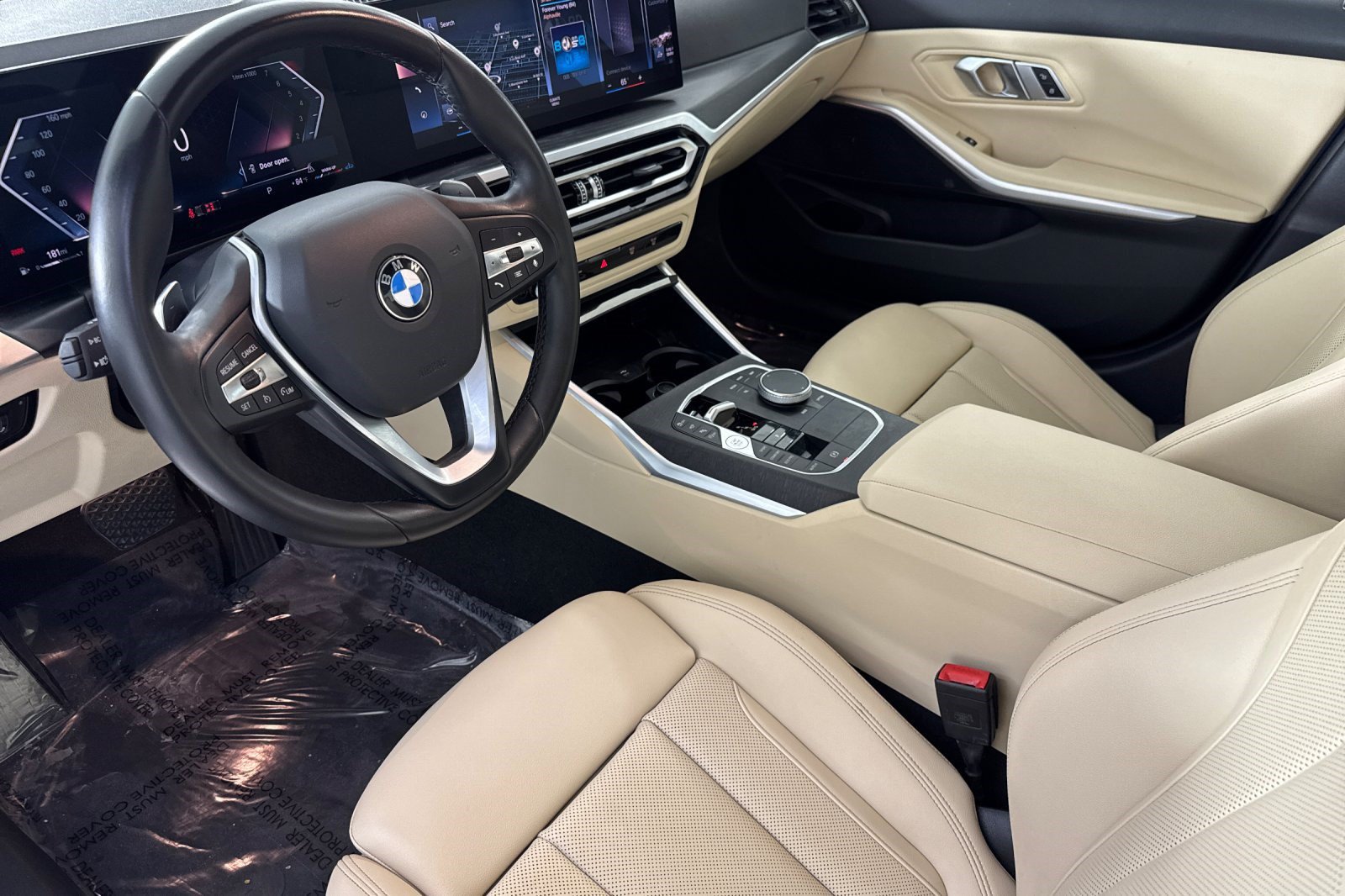 Used 2023 BMW 330i Sedan w/ Parking Assistance Package RWD image 4