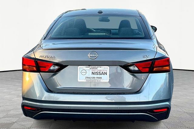 Used 2024 Nissan Altima 2.5 SV image 6