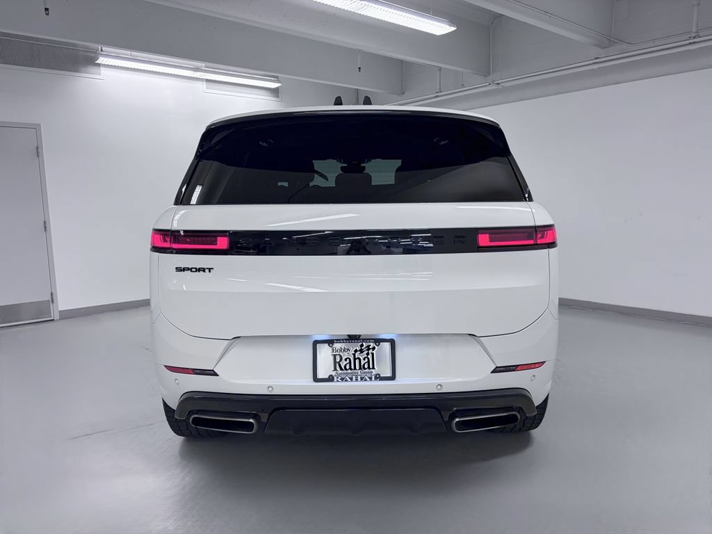 Used 2024 Land Rover Range Rover Sport Dynamic SE AWD/4WD image 5
