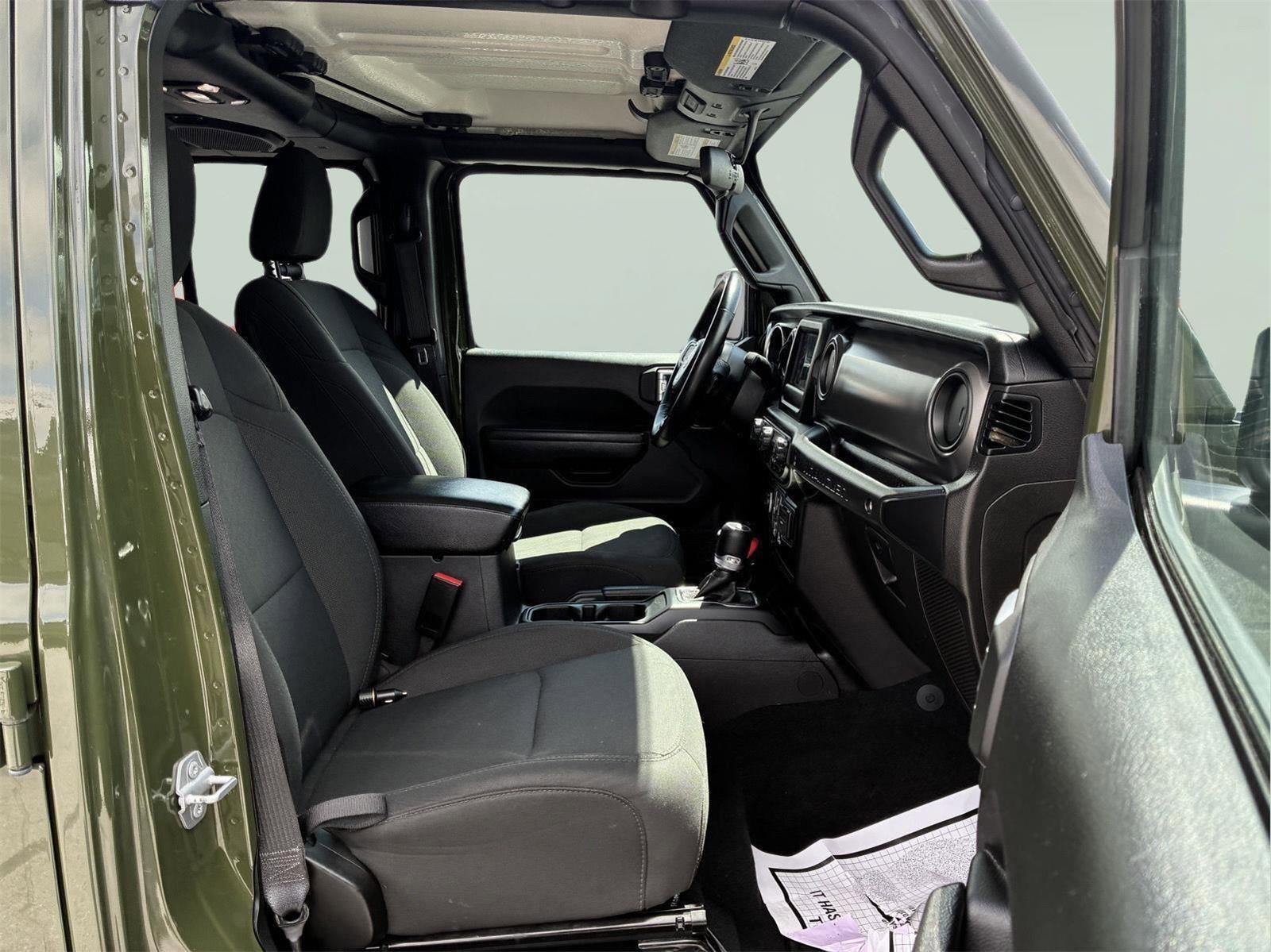 Used 2022 Jeep Wrangler Unlimited Sport image 14