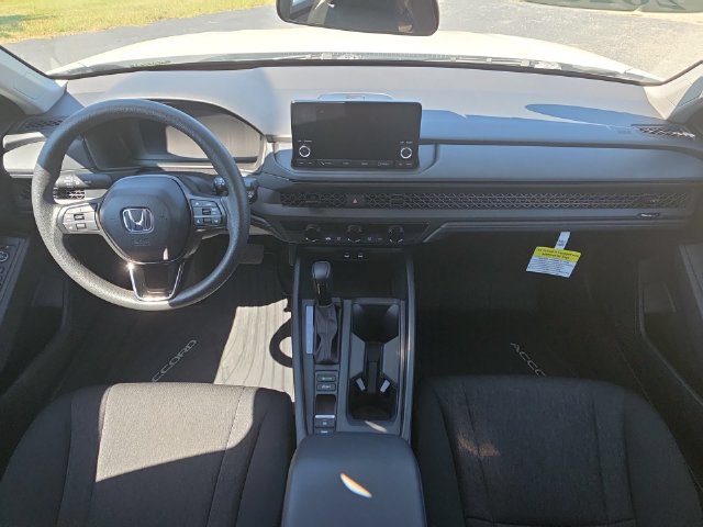 Used 2025 Honda Accord LX image 10