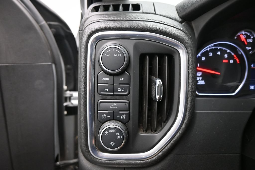 Used 2020 Chevrolet Silverado 1500 LT w/ Trailering Package AWD/4WD image 11