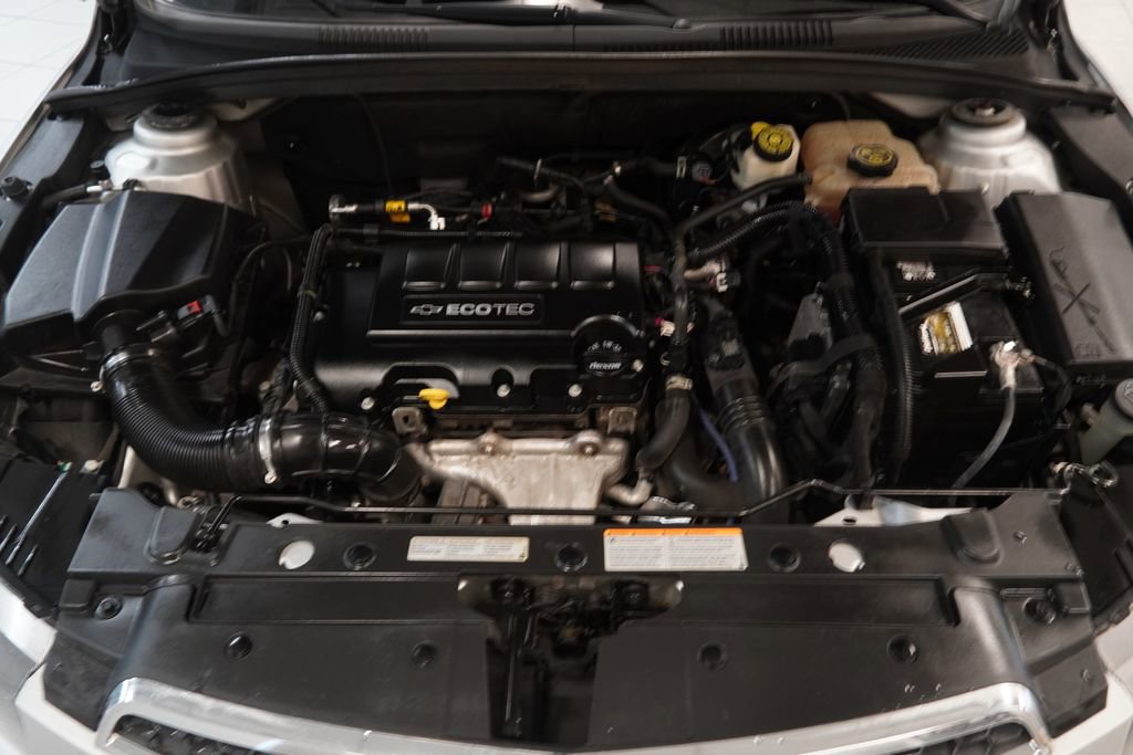 Used 2013 Chevrolet Cruze LT image 36