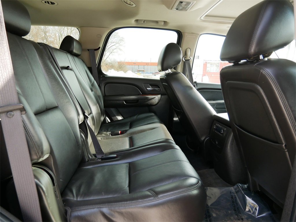 Used 2010 Chevrolet Tahoe LT w/ Luxury Package image 9