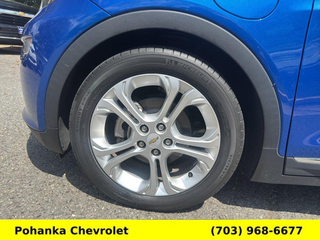 Used 2020 Chevrolet Bolt LT FWD image 28