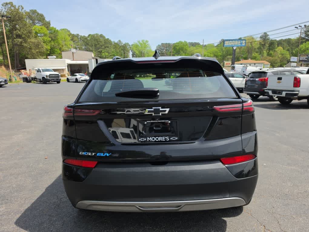 Used 2023 Chevrolet Bolt EUV LT FWD image 4