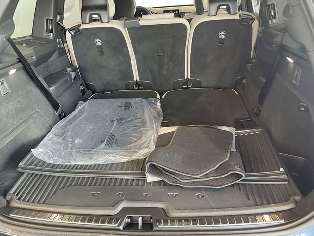 Used 2026 Volvo XC90 B5 Plus w/ Protection Package image 13