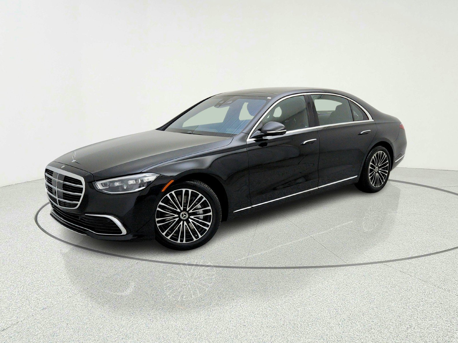 Certified 2026 Mercedes-Benz S 500 4MATIC image 1