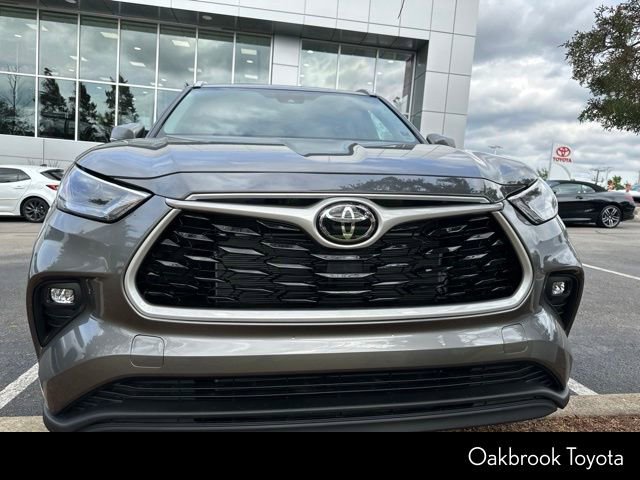 Used 2026 Toyota Highlander XLE AWD/4WD image 14