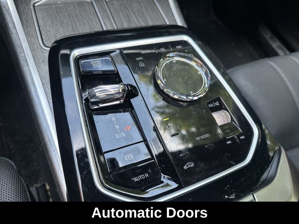 Used 2024 BMW 760i xDrive 760i xDrive w/ Executive Package image 26