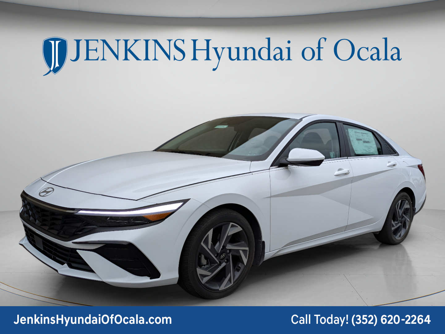 Certified 2025 Hyundai Elantra SEL FWD image 8