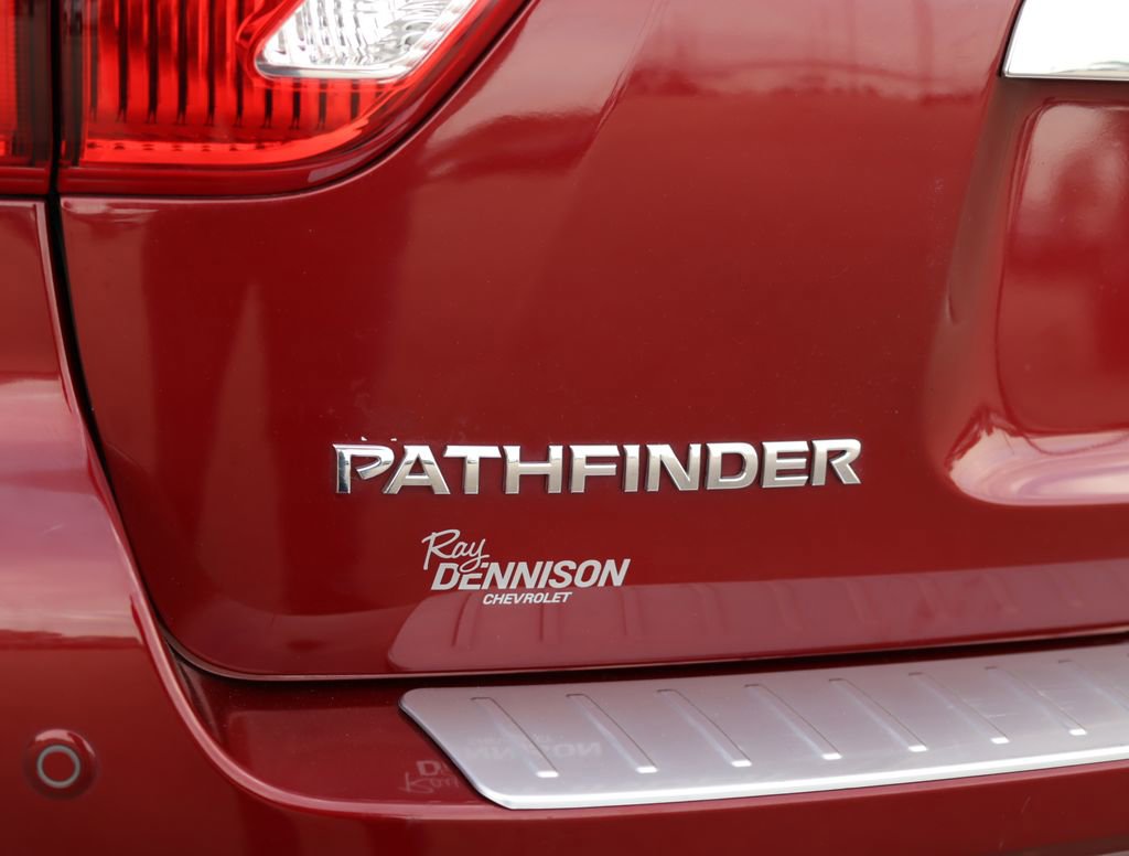 Used 2018 Nissan Pathfinder Platinum w/ Cargo Package AWD/4WD image 40