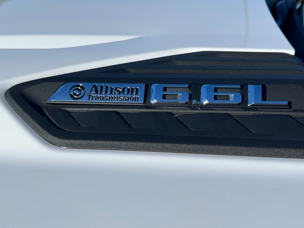 Used 2025 Chevrolet Silverado 2500 LT w/ Convenience Package image 9