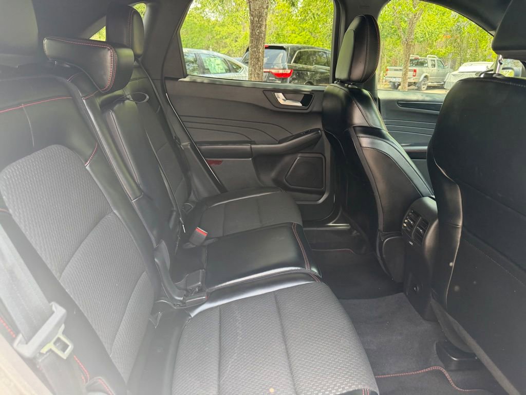 Used 2023 Ford Escape ST-Line w/ Tech Pack #1 FWD image 8