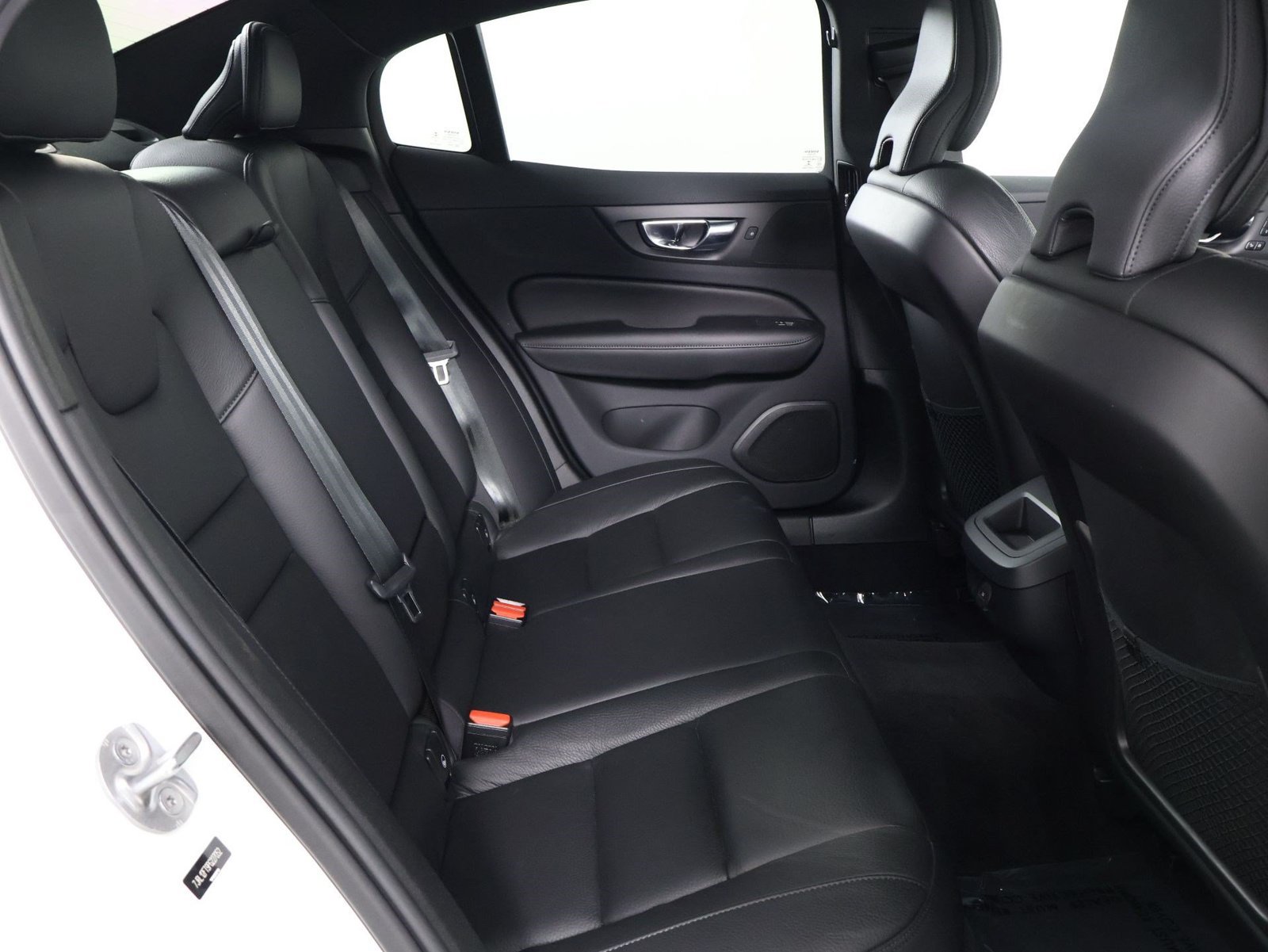 Certified 2023 Volvo S60 B5 Plus w/ Climate Package FWD image 30